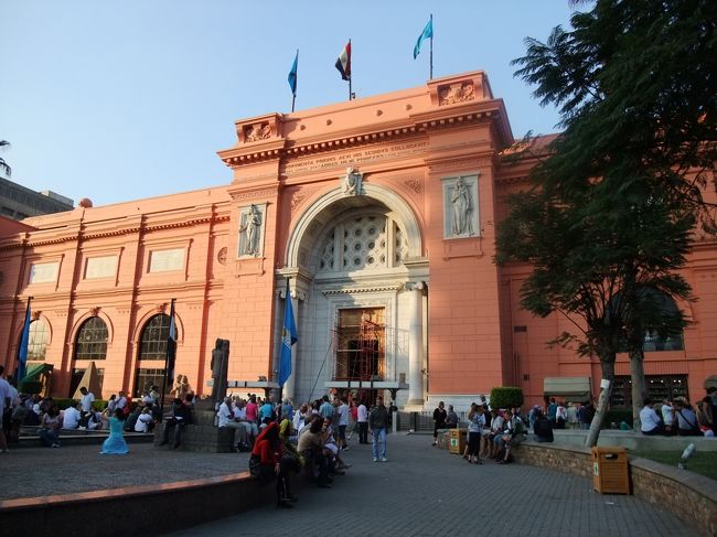 　やって来たのは、エジプト考古学博物館です。