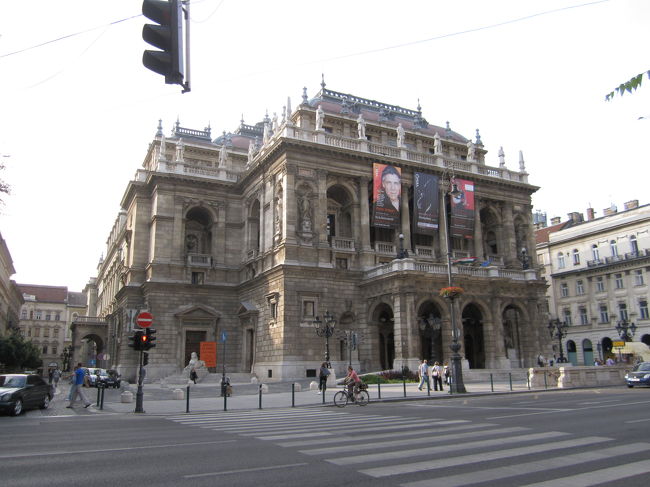 オペラ座<br /><br /><br />