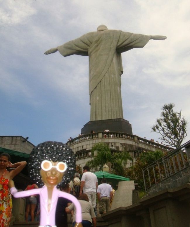 歩くことになれているなみおにはなんてことなかったけど、この坂はパトリーシャには相当キツカッタみたい・・・。