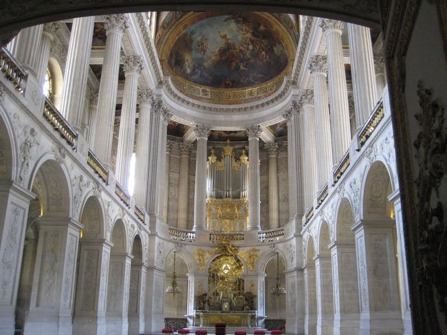 建物の一つ一つがすごい☆もっと日本でヴェルサイユ宮殿の事勉強して行ったら良かったと思います。