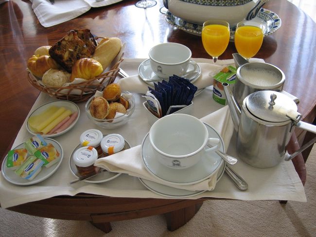 朝食も豪華。<br />部屋でしっかり朝食をとると、今日も一日楽しもうという気分が盛り上がりますね。