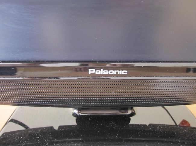 PanasonicならぬPalsonic。<br />高級ホテルがこんなメーカーのTVはダメでしょう（笑）
