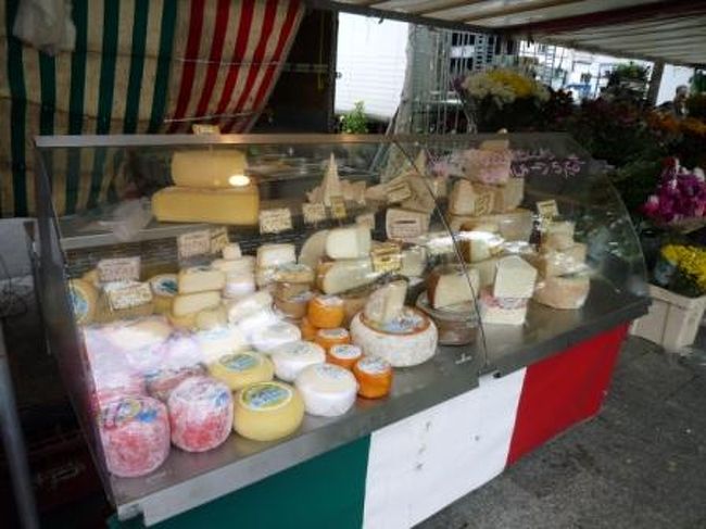 チーズも欠かせません。<br />フランスではフロマージュね。<br /><br />カマンベールチーズ的なフロマージュをＧＥＴ！