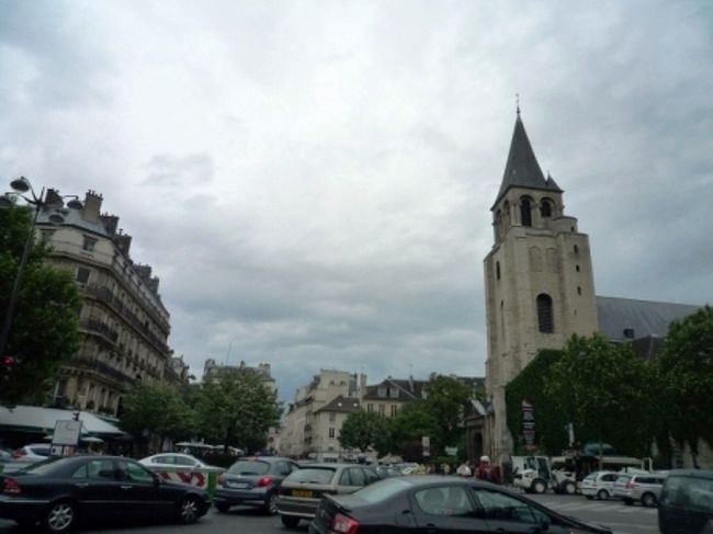 サン・ジェルマン・デュ・プレ教会。<br /><br />街中至る所に教会が。