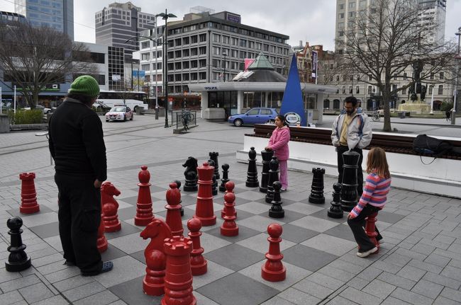 　大聖堂の前で行われていたチェスです。(笑)