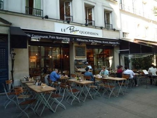 ☆４ｔｈ ｄａｙ☆<br /><br />本日は『ル・パン・コティディアン』からスタート！<br /><br />ブリュッセル発祥の高級ベーカリーレストラン。<br />オーガニックの素材を使ったパンの盛り合わせや色々なジャムを好きなだけ取って食べられるお店。<br />誰かのブログを見て、ずーっと行きたかったんだぁ〜♪<br />今度日本にも出店が決定したのだとか。