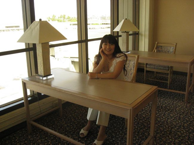 ANAのスタアララウンジで帰国フライト前に一休み。