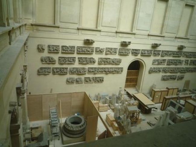 こんな感じで修復してるんだぁ。