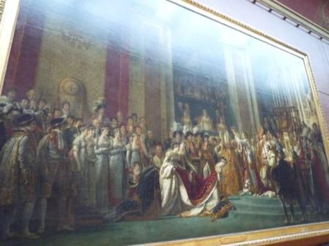 ナポレオン１世の戴冠式。<br /><br />１８０６〜０７年、ダビッド作。<br />１８０４年にノートルダム寺院で行われた戴冠式の様子を描いている。<br /><br />ベルサイユ宮殿にもあったなー。