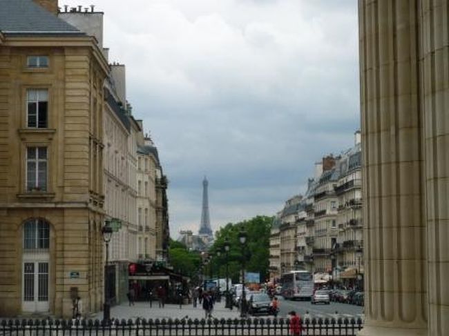 ここからもエッフェル姉さんが！