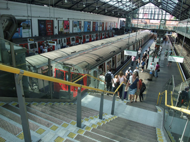 ロンドン４日目。<br /><br />今日は観光。夕方からフランスへ移動。