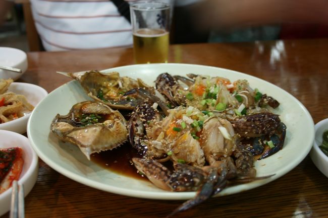 明洞にある有名な海鮮料理のお店でケジャンを堪能