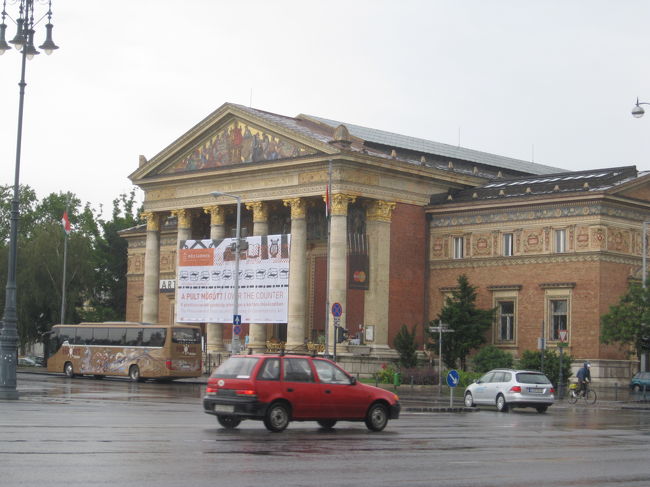 現代美術館<br /><br />西洋美術館の向かいにある。