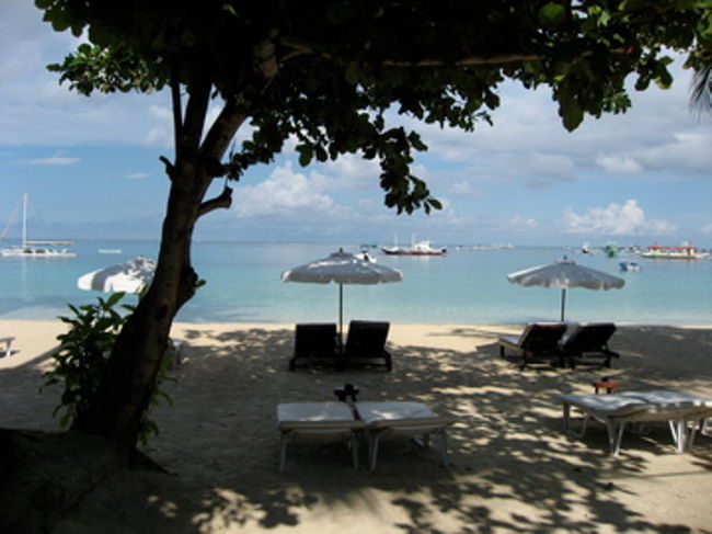 うわぁ〜早く海に入りたいっ