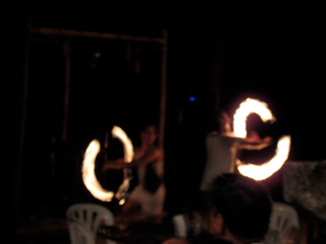 こちらはファイヤーダンス