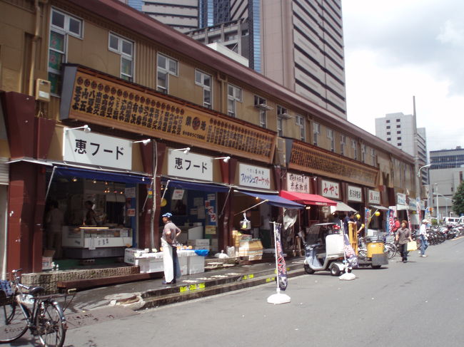 <br />お店がいっぱいあって、どこで買おうか悩みますね。