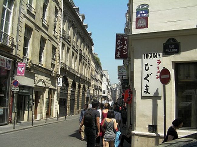 日本人にはおなじみの、St.Anne通りへ友人と食事に。<br />ここは、別名「日本人通り」とも呼ばれています。<br />和食屋や、ラーメン店など、日本の味がいっぱい。