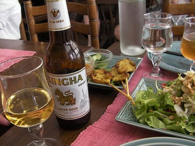 もちろんビールは、タイビール。
