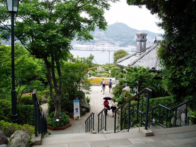 園内からは湾も見えて見晴らしはイイですよ。