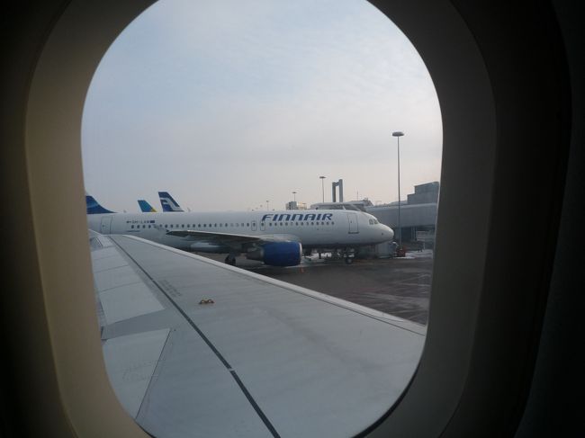ヘルシンキに到着。これから、入国審査と乗継が待ってます。<br />ヘルシンキはまた後日行くから待ってて下され！
