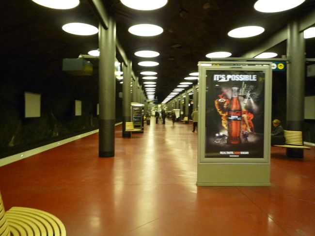 駅はこんな感じ。とっても綺麗でした！