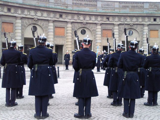 大体３０分くらいだったと思います。<br /><br />手が悴みそうでした。