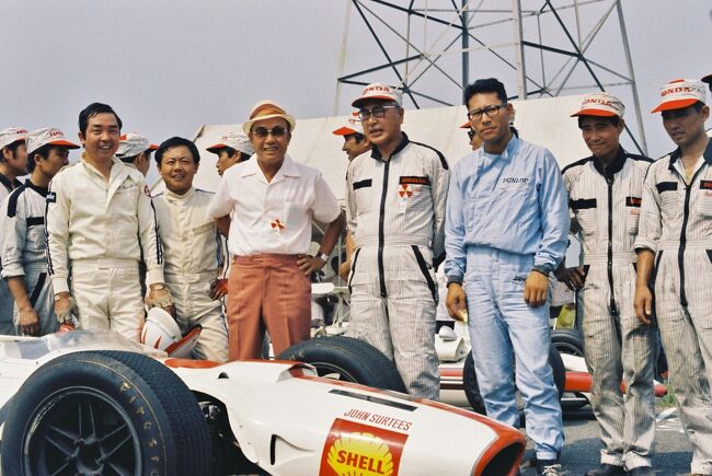 素顔の本田宗一郎と社員たち 3代社長の3ショット 永久保存版 Soichiro Honda And Three Tops Of Honda The Memorial Run Of Glorious Racers 白金 東京 の旅行記 ブログ By Yamada423さん フォートラベル