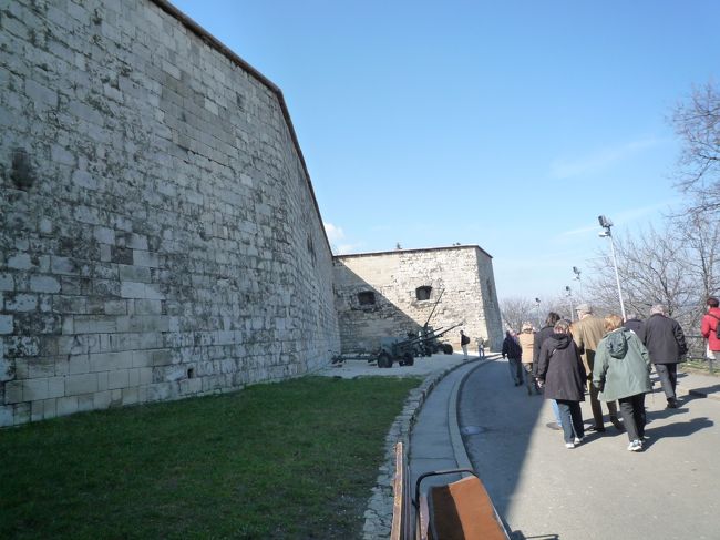 ゲッレールトの丘をめざして