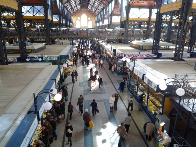 何でもここで買うのが一番安い、とガイドの人がおっしゃっていました。