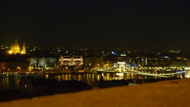 そんな美しい夜景を眺めながら今日も眠りにつくことにします。<br /><br />ああ、なんて贅沢！