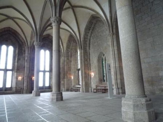 迎賓の間。<br /><br />修道院長が王や貴族などを迎える為の部屋。<br />