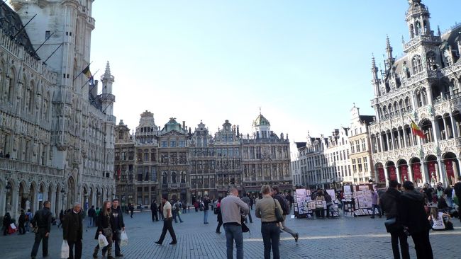 パノラマで撮ってみても無理だった。。。<br /><br />この後、中華のスーパーマーケットを発見。<br /><br />「超市場」でスーパーマーケット、……なるほど。