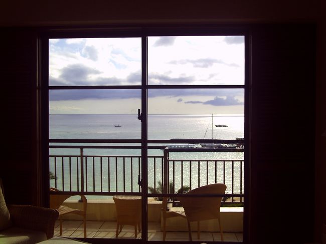 夕暮れの窓の外ズーム