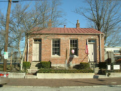5日目
1866年に、19歳のエジソンが無線技士として住んだトーマス・エジソン・ハウス
