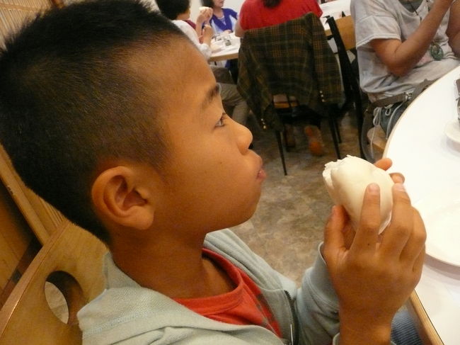 夕食は東楽・・・。<br /><br />ここは　２度は行きたくないな〜。