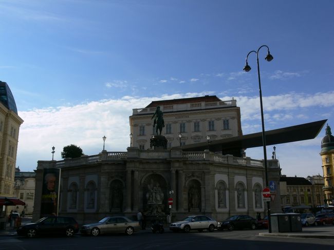 うーん、何しよう？？？