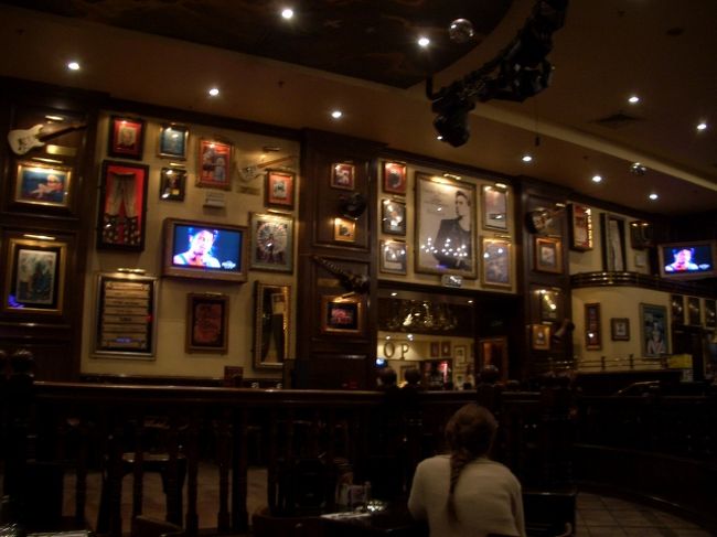 店の中はこんな感じ