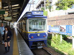 ゴールデンウィーク初日は、江ノ電に乗って鎌倉、七里ヶ浜へ。
