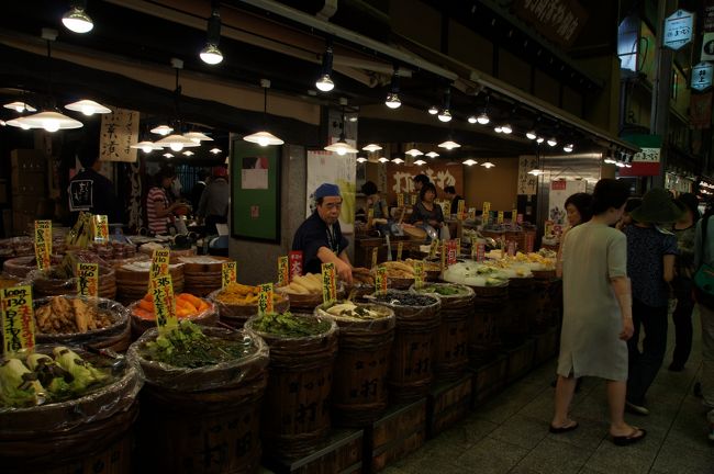 漬物屋さん。さすがの品揃え。