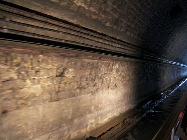 大きな橋の下だとこんな感じ。