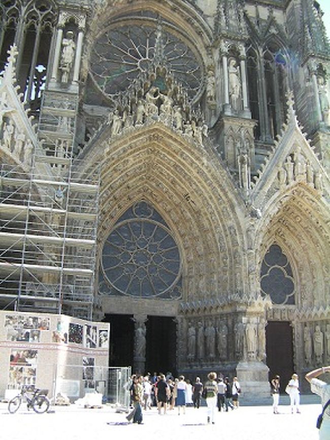 一部改修工事中で、「ほほえみの天使」は見ることができませんでした。