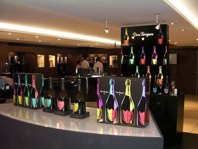 もちろんお買い物も。<br />実はモエ社ではドン・ペリニョンも作られています。なので、ドン・ペリも買うことができます。