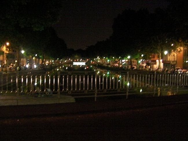 サン・マルタン運河の夜景。<br />さようなら、パリ。<br />さて、次はいつパリに来れるのでしょう。