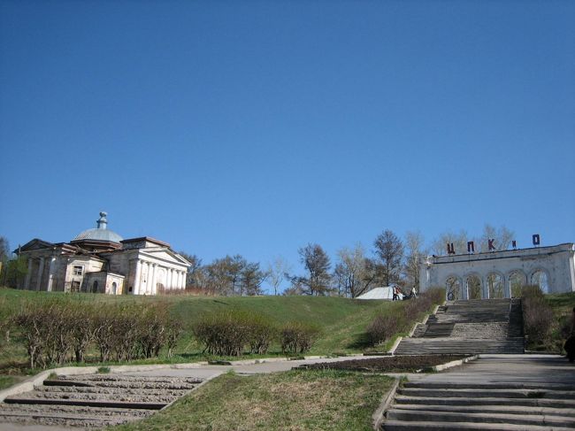 街の裏手をふらふらと・・・