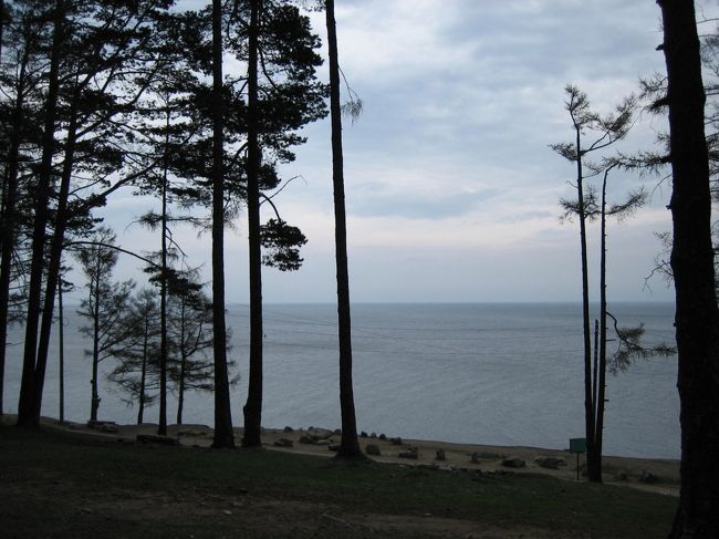 誕生日会を<br /><br />ちょっとそこまで、<br /><br />バイカル湖畔で<br /><br />できちゃうイルクーツクって<br /><br />なんだか素敵♪☆♪☆♪☆