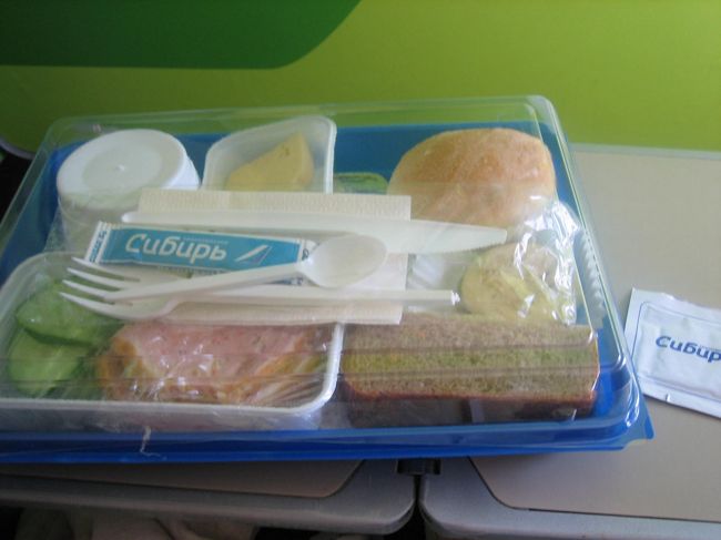 チーズも、バターも、マヨネーズも<br /><br />やっと慣れかけた<br />3ヶ月目。