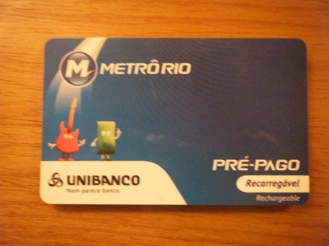 地下鉄と連絡バス(一般の路線バスはダメ)のプリペイドカード<br /><br />R$10ら発売で、R$5から追加できます。駅では英語は使えませんので、この写真を見せてお金を出すのが楽です。