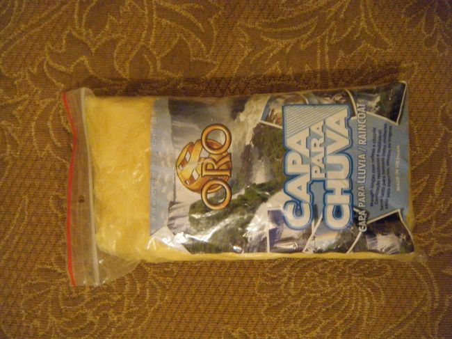 CAPA<br /><br /> そうです。これがカッパの語源です。ポルトガル語からはほかに、コップ、パン、タバコは日常使いますね。カステラ、チャルメラ、金平糖、トタンそしてビンからキリまでのビンとキリ。<br />