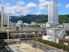 「甲府駅」