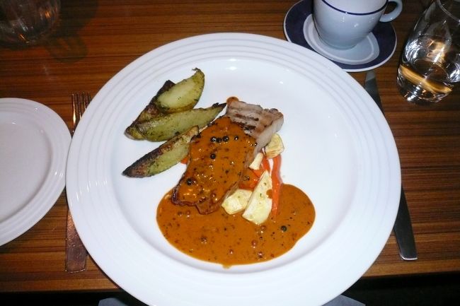 なかなか美味でした。<br /><br />使ってる食器類はもちろん北欧ブランドのイッタラ。<br />それだけでゴージャス感丸出し。